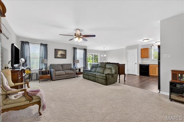 804 Cedar Bluff Way, Fenton, MO 63026