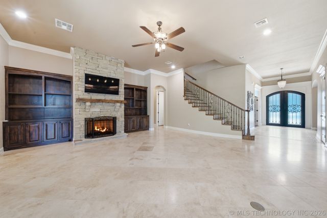 7213 E 111th Place S, Bixby, OK 74008