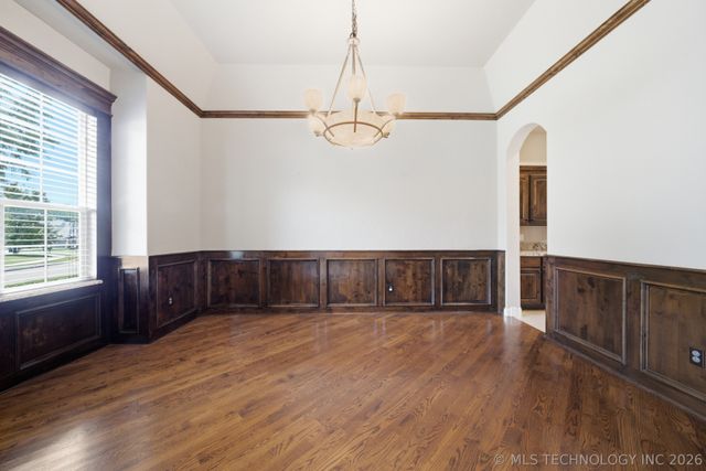 7213 E 111th Place S, Bixby, OK 74008