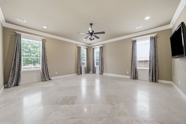 7213 E 111th Place S, Bixby, OK 74008