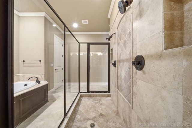 7213 E 111th Place S, Bixby, OK 74008