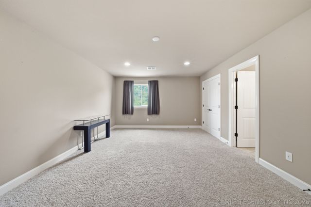 7213 E 111th Place S, Bixby, OK 74008