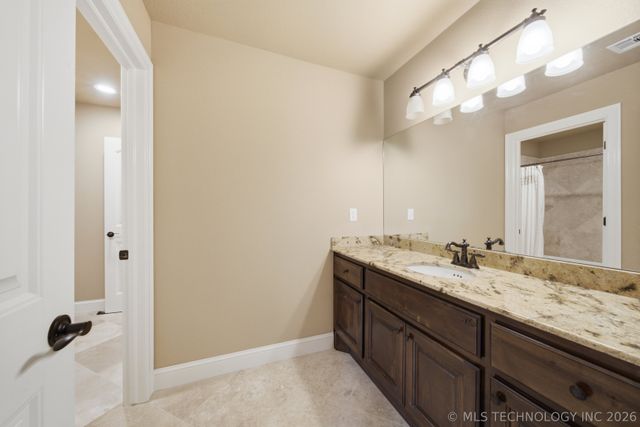 7213 E 111th Place S, Bixby, OK 74008