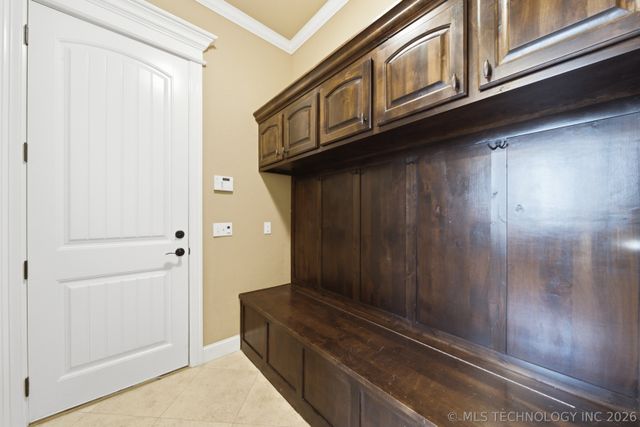 7213 E 111th Place S, Bixby, OK 74008