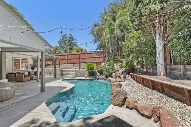 6520 Getaway Ct, Orangevale, CA 95662