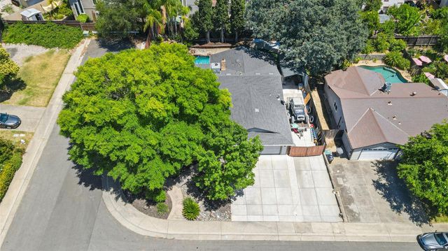 6520 Getaway Ct, Orangevale, CA 95662