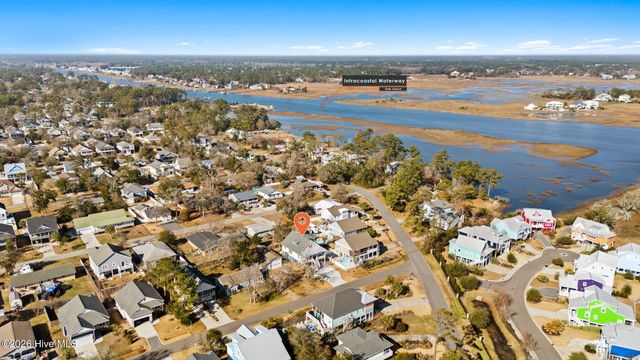 329 NE 61st Street, Oak Island, NC 28465