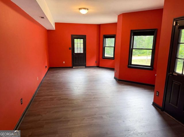 15 Navaho Lane, Sharpsburg, GA 30277
