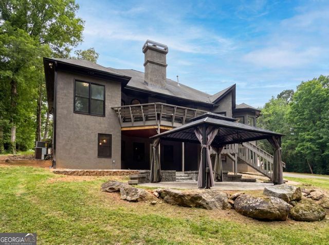 15 Navaho Lane, Sharpsburg, GA 30277