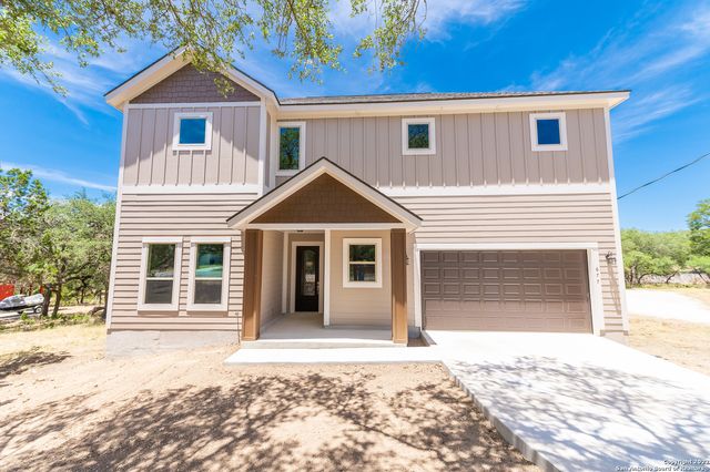 677 CIRCLEVIEW DR, Canyon Lake, TX 78133