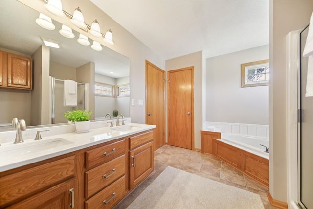 3104 SW Timberline Drive, Ankeny, IA 50023