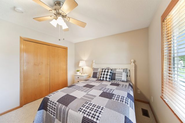 3104 SW Timberline Drive, Ankeny, IA 50023