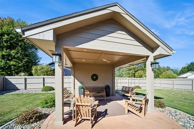 3104 SW Timberline Drive, Ankeny, IA 50023