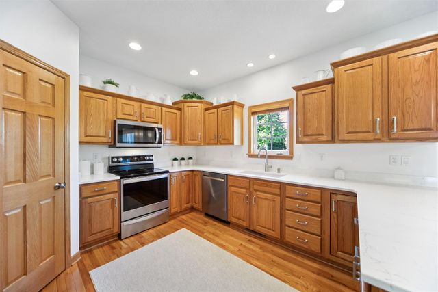 3104 SW Timberline Drive, Ankeny, IA 50023