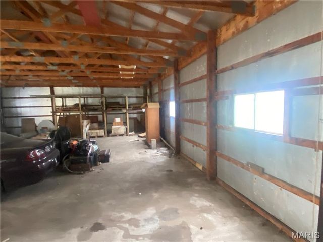 15000 Sinks Road, Florissant, MO 63034
