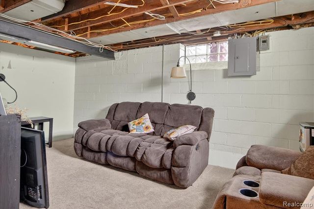 13212 Phelps Street, Southgate, MI 48195