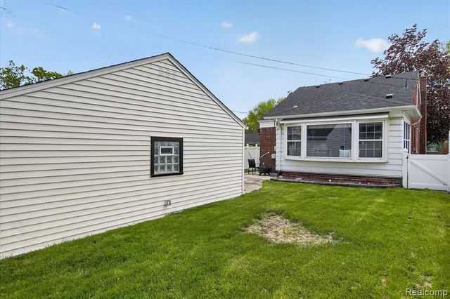 13212 Phelps Street, Southgate, MI 48195