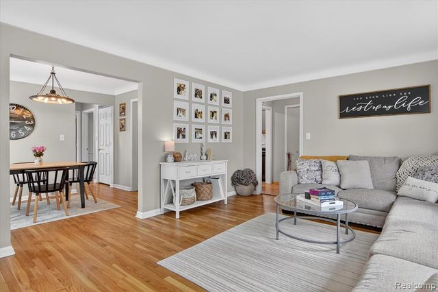 13212 Phelps Street, Southgate, MI 48195