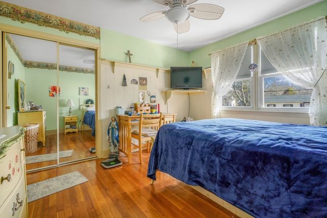 24 Sylvia St, Fairhaven, MA 02719