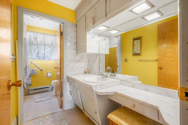 24 Sylvia St, Fairhaven, MA 02719