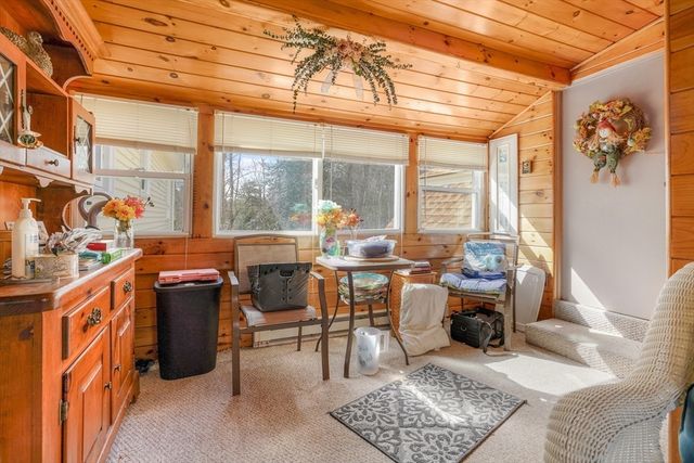 24 Sylvia St, Fairhaven, MA 02719