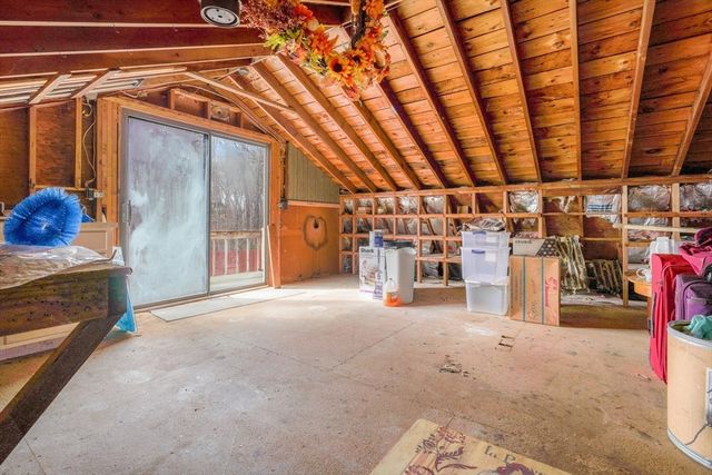 24 Sylvia St, Fairhaven, MA 02719