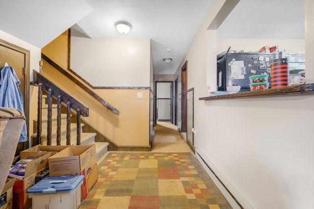 24 Sylvia St, Fairhaven, MA 02719