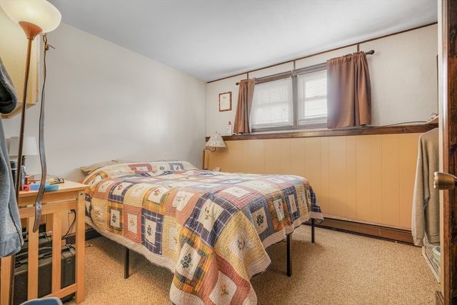 24 Sylvia St, Fairhaven, MA 02719