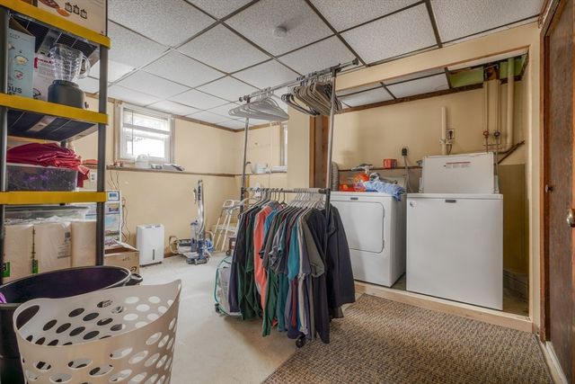 24 Sylvia St, Fairhaven, MA 02719