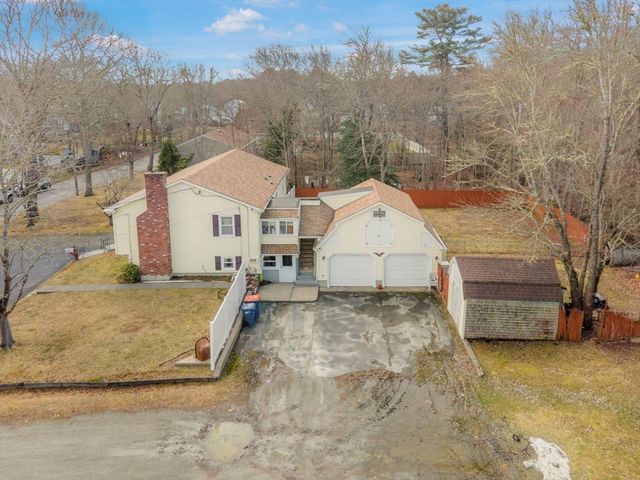 24 Sylvia St, Fairhaven, MA 02719