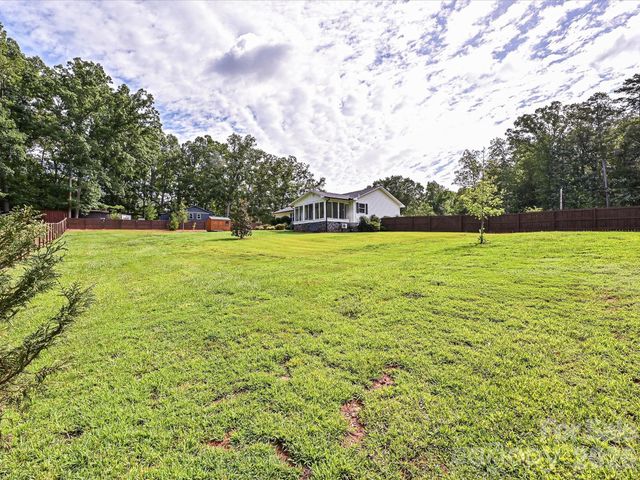 511 Manchester Road 679, Mount Gilead, NC 27306