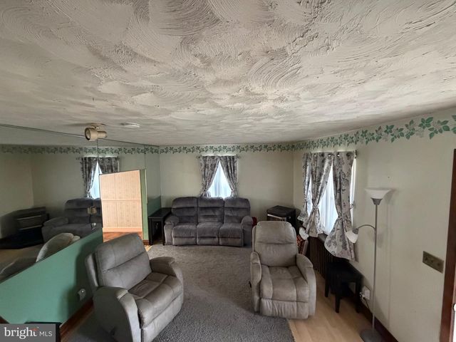 2532 LIBERTY PKWY, Baltimore, MD 21222