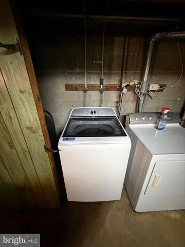 2532 LIBERTY PKWY, Baltimore, MD 21222