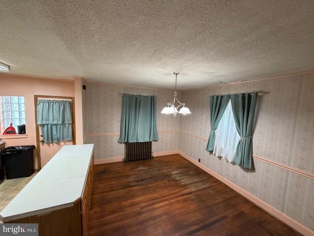 2532 LIBERTY PKWY, Baltimore, MD 21222