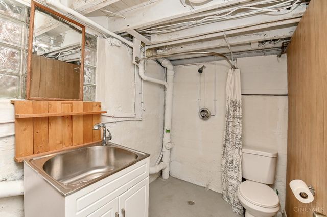 2832 Linwood Avenue, Cincinnati, OH 45208