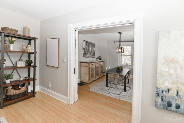 2832 Linwood Avenue, Cincinnati, OH 45208