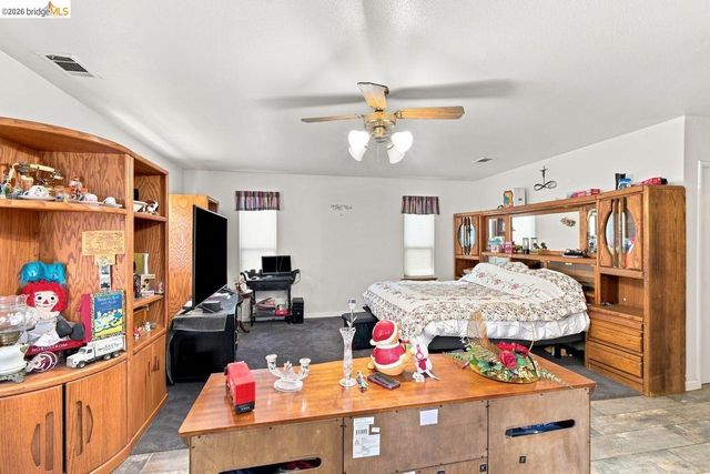 209 Fleming Ave, Vallejo, CA 94590