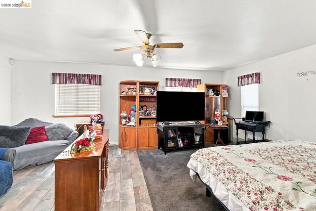 209 Fleming Ave, Vallejo, CA 94590