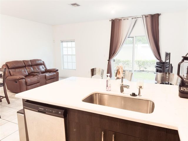 4009 NW 11th Dr, Lauderhill, FL 33313