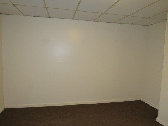 276 Mckinley St, Braddock Hills, PA 15221