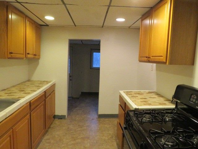 276 Mckinley St, Braddock Hills, PA 15221