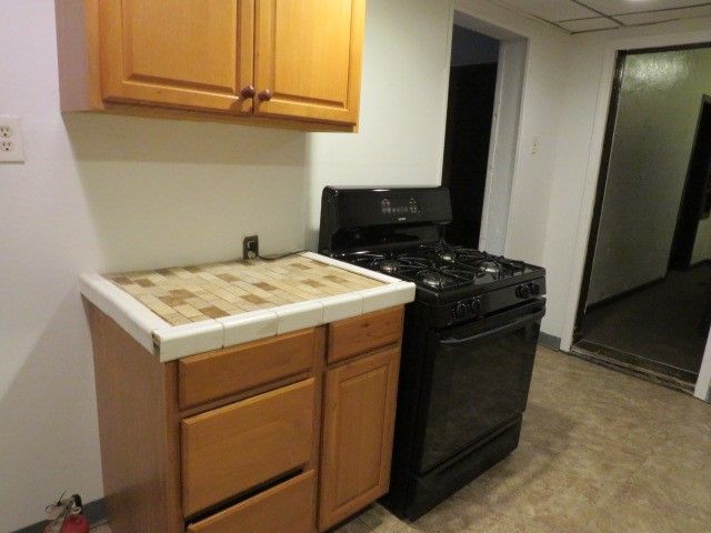 276 Mckinley St, Braddock Hills, PA 15221