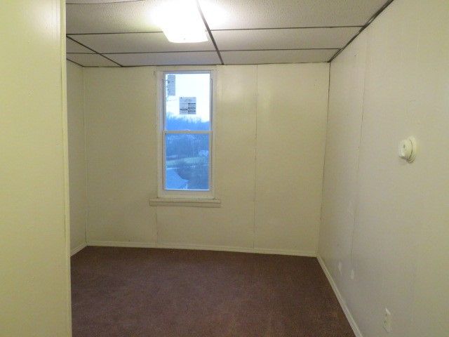 276 Mckinley St, Braddock Hills, PA 15221