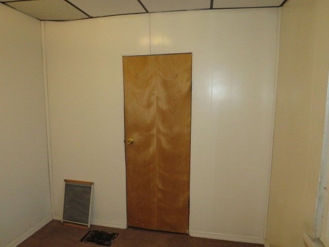 276 Mckinley St, Braddock Hills, PA 15221