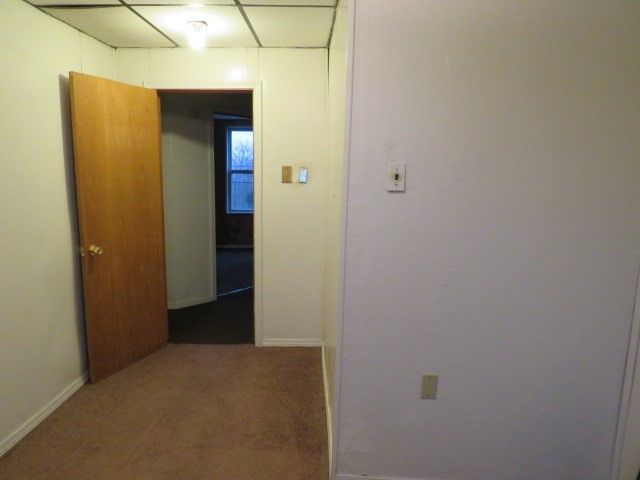 276 Mckinley St, Braddock Hills, PA 15221