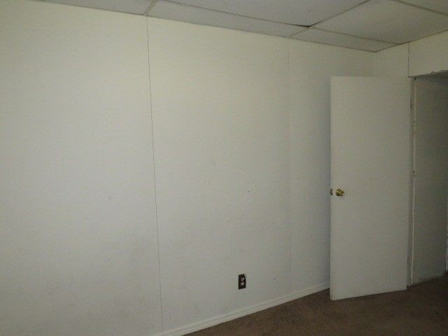 276 Mckinley St, Braddock Hills, PA 15221