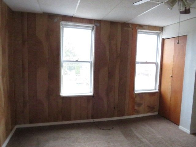 276 Mckinley St, Braddock Hills, PA 15221