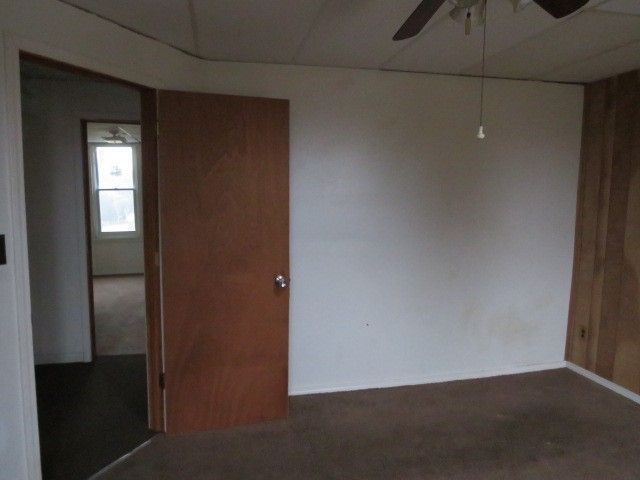 276 Mckinley St, Braddock Hills, PA 15221