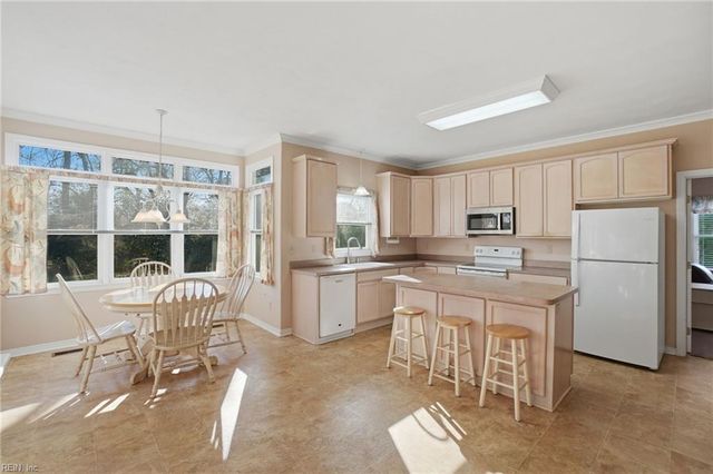 5000 Savin CT, Virginia Beach, VA 23455