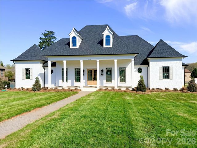 10131 whispering Falls Avenue, Charlotte, NC 28227